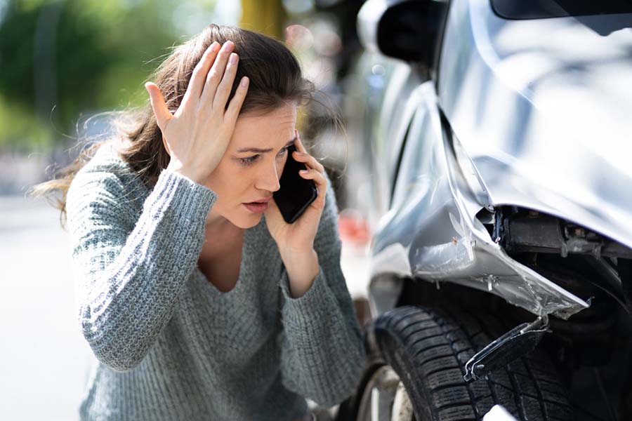 Woman Calls Lawyer After Car Accident In California